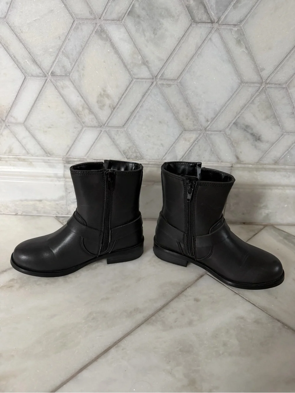 Size 12 Girls Steve Madden Black Boots